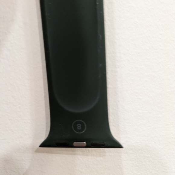 Genuine Apple Watch Solo Band (Dark Green 44mm/8) - Picture 2 of 4